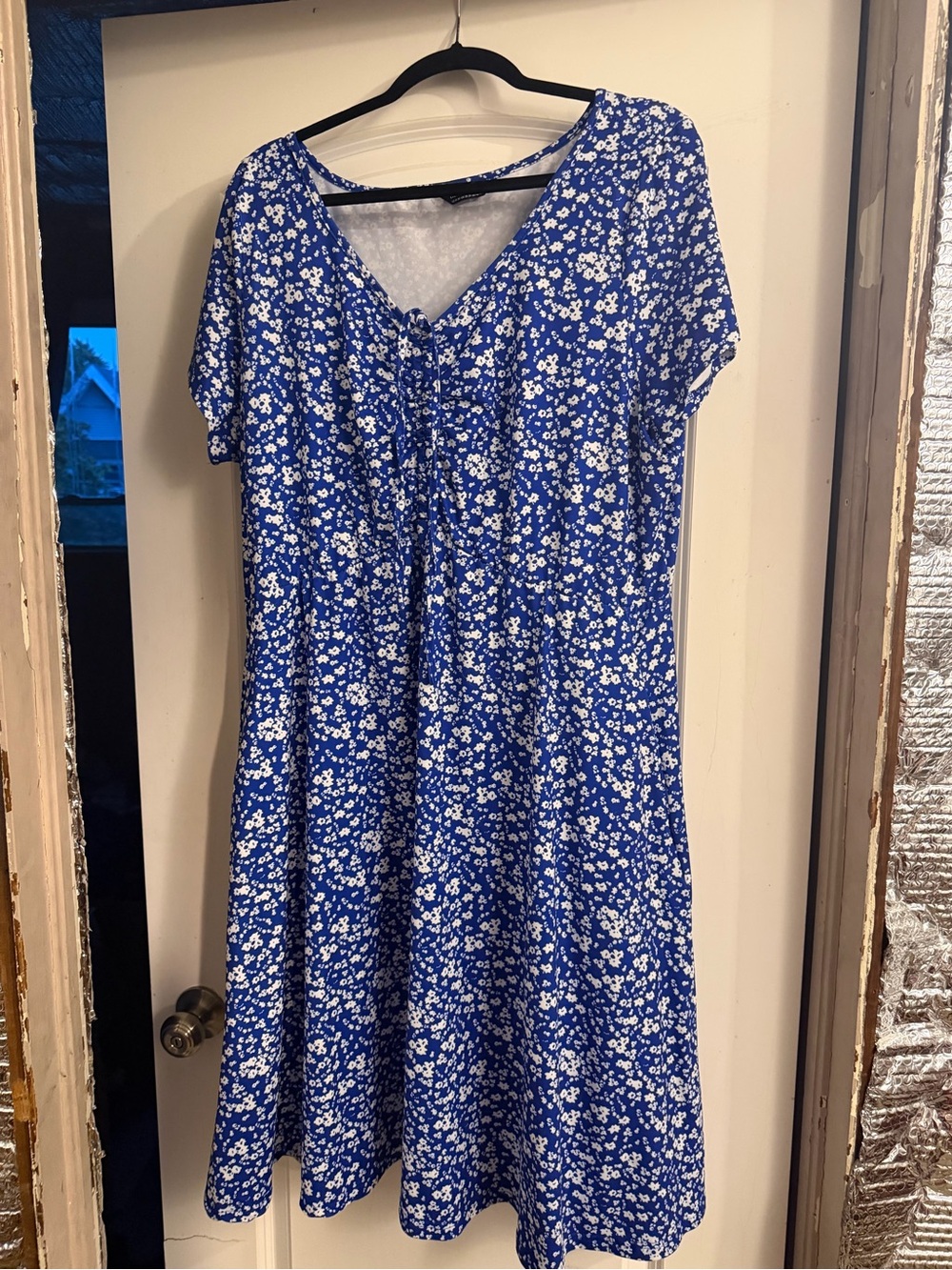 BloomChic Blue and White Floral Midi Dress